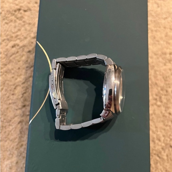 Spinnaker Men’s Hull Automatic Silver- Tone Stainless Steel. - Picture 3 of 5